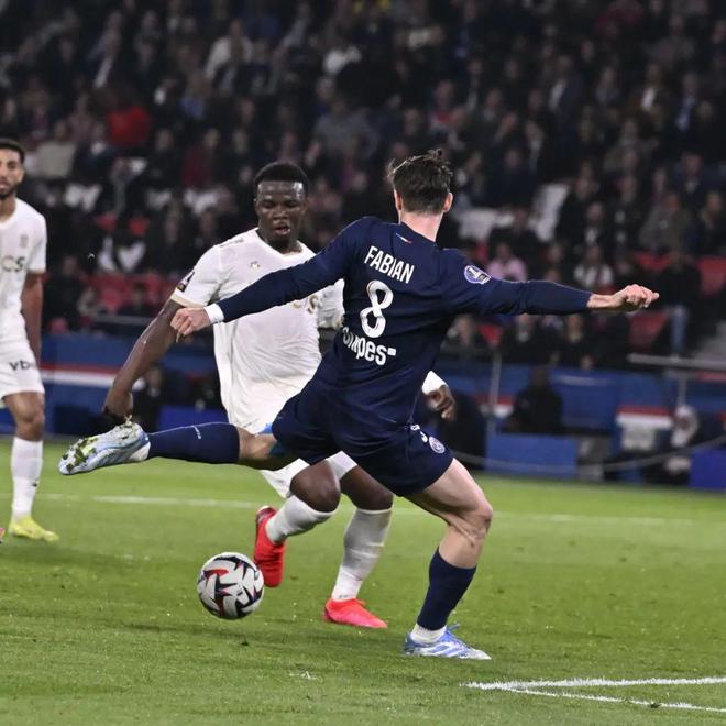 zoty中欧体育包含法甲倒计时，阿森纳赛后绝杀压哨，细节引发关注，气氛紧张，团队化学反应显著的词条