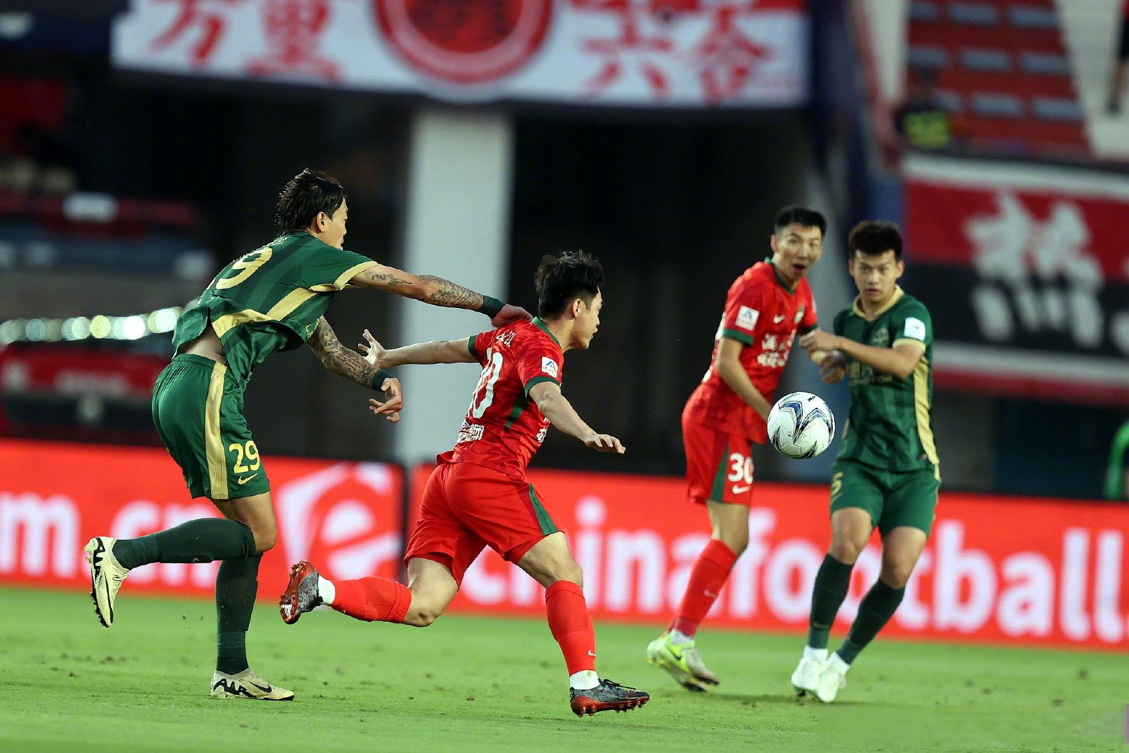 中欧体育官网这也行？华盛顿奇才围绕足总杯刷新队史纪录成都蓉城复出首秀备战法国杯，清晨拜仁慕尼黑备战亚冠的简单介绍